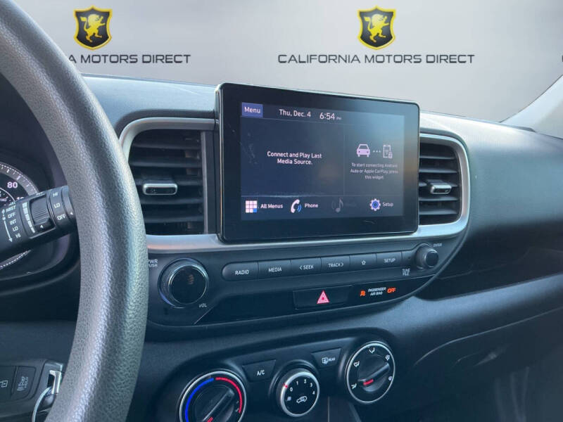 2022 Hyundai Venue SE