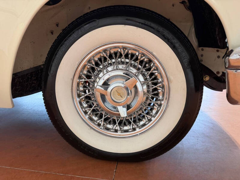 1957 Ford Thunderbird