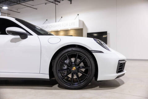 2022 Porsche 911 Carrera