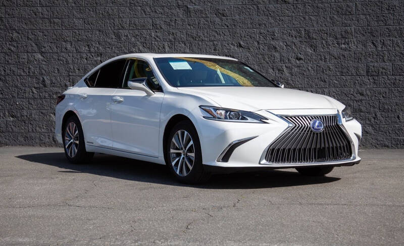 2020 Lexus ES 300h