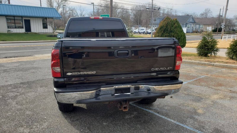 2006 Chevrolet Silverado 2500HD null photo 11