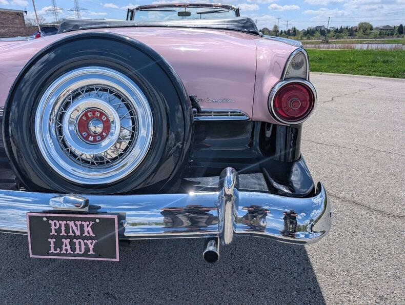 1955 Ford Sunliner