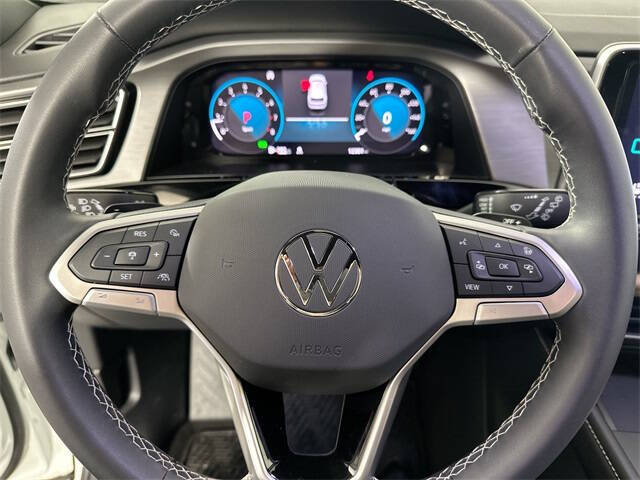 2024 Volkswagen Atlas Cross Sport SE 4Motion