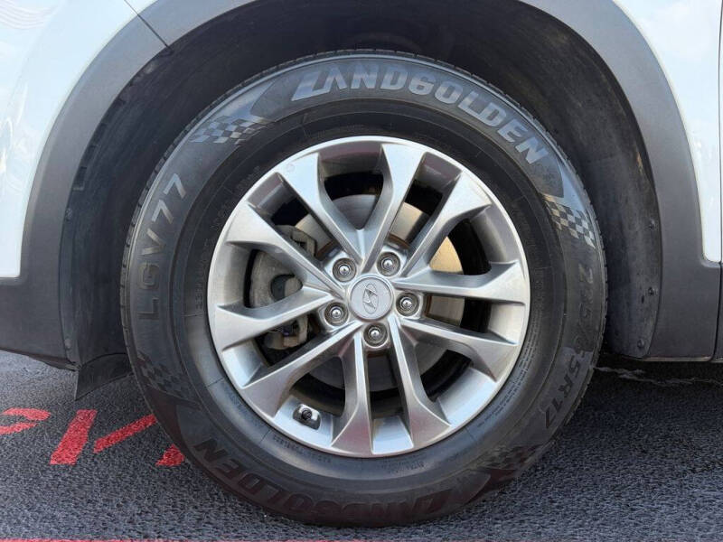 2020 Hyundai Santa Fe SE
