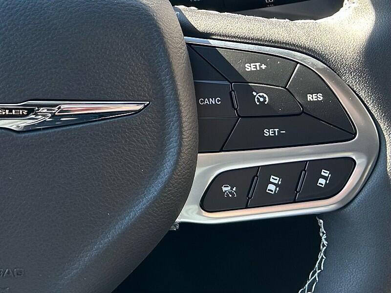 2026 Chrysler Voyager LX