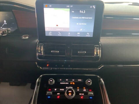 2019 Lincoln Navigator Select