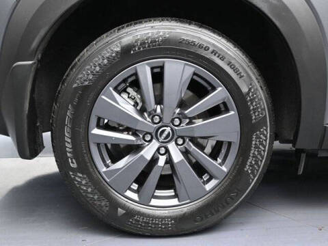 2022 Nissan Pathfinder SV