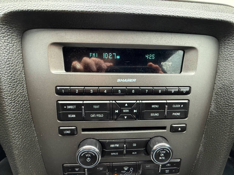 2011 Ford Mustang V6 Premium