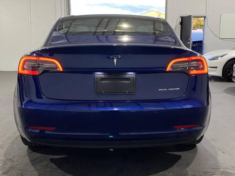2020 Tesla Model 3 Long Range