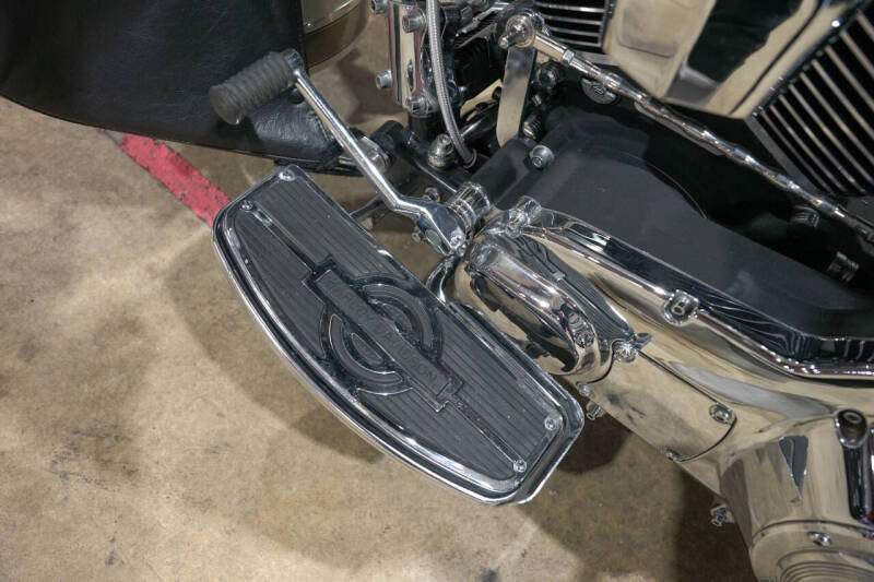 2003 Harley-Davidson FLH