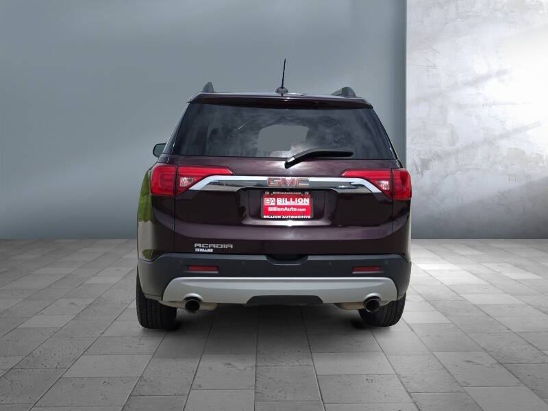 2017 GMC Acadia SLE-2