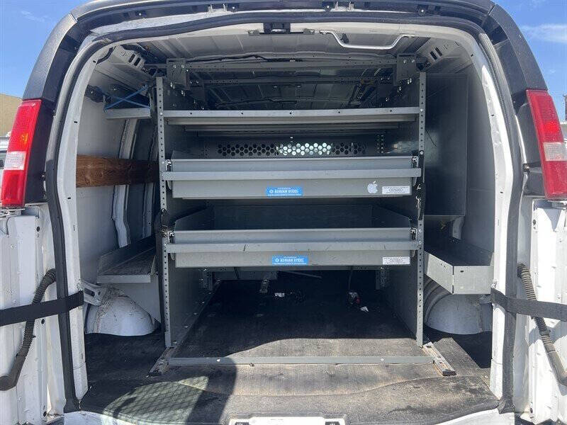 2018 Chevrolet Express 2500