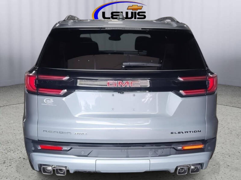 2024 GMC Acadia Elevation
