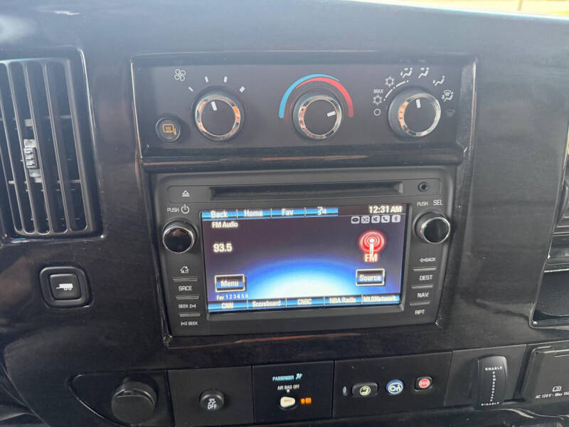 2017 Chevrolet Express 2500