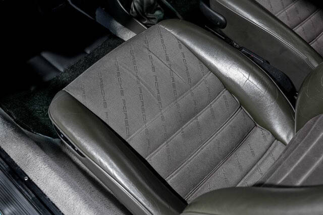 1988 Porsche 911 Carrera