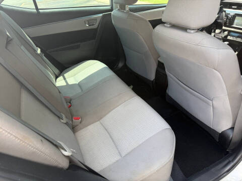 2016 Toyota Corolla LE