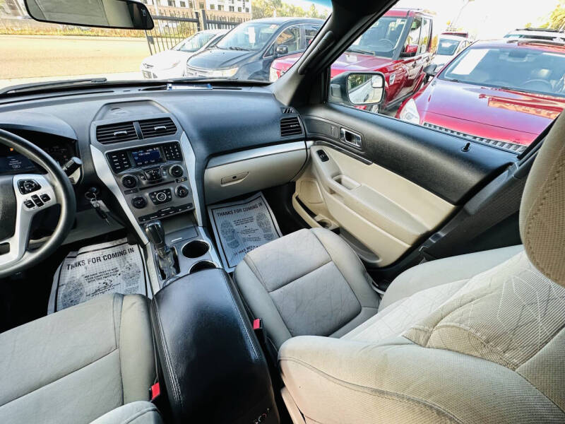 2012 Ford Explorer
