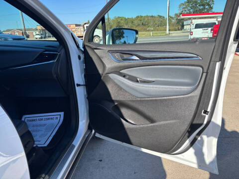 2022 Buick Enclave Essence