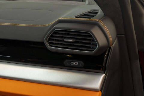 2024 Lamborghini Urus S