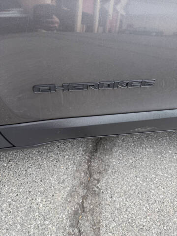 2021 Jeep Cherokee Altitude
