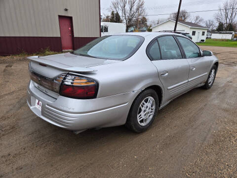 2005 Pontiac Bonneville SE