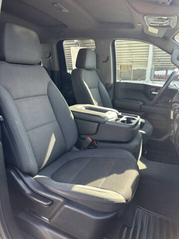 2019 Chevrolet Silverado 1500 Custom