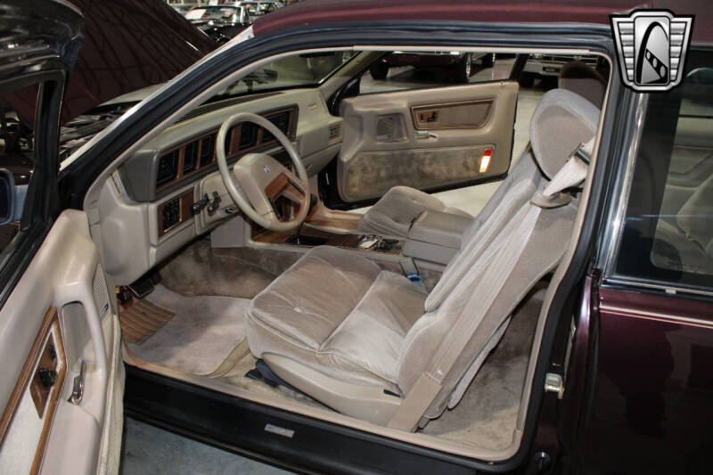 1988 Lincoln Mark VII Bill Blass