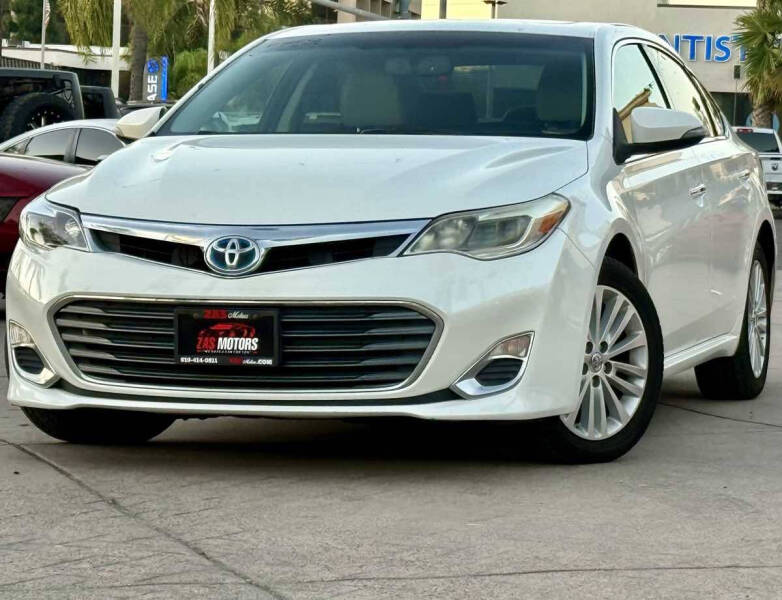 2013 Toyota Avalon Hybrid XLE Premium