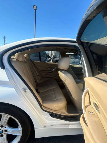 2012 BMW 3 Series 328i