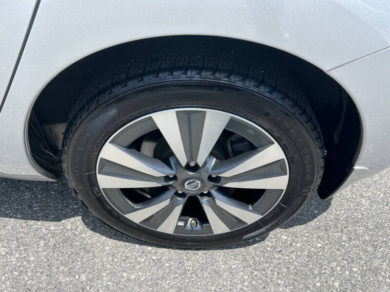 2016 Nissan LEAF SV