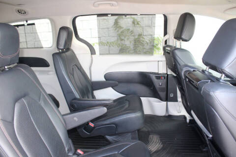 2019 Chrysler Pacifica Touring L Plus