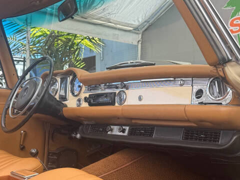 1971 Mercedes-Benz 280-Class