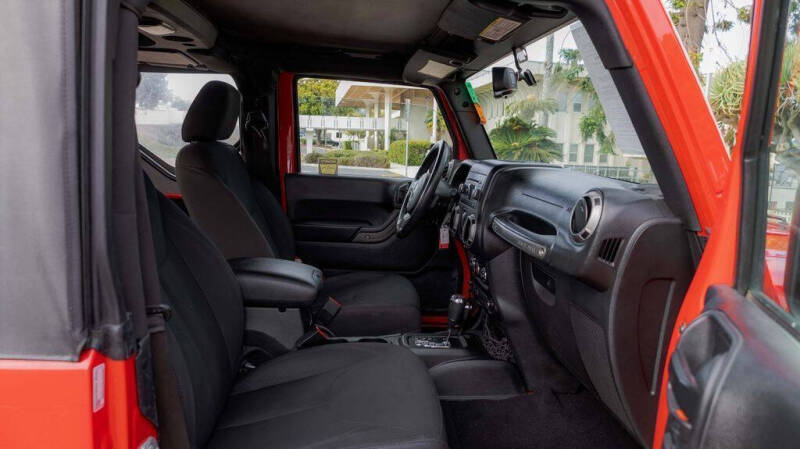 2017 Jeep Wrangler Sport