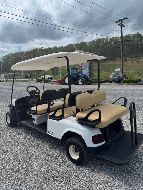 2018 E-Z-GO Express S6