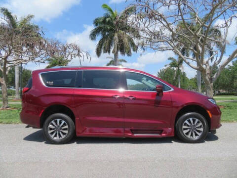 2021 Chrysler Pacifica Touring L