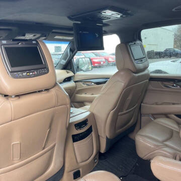 2018 Cadillac Escalade ESV Platinum