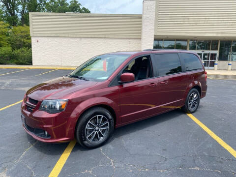 2018 Dodge Grand Caravan for sale at TKP Auto Sales in Eastlake OH