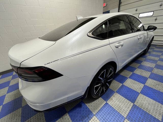 2025 Honda Accord Hybrid Touring