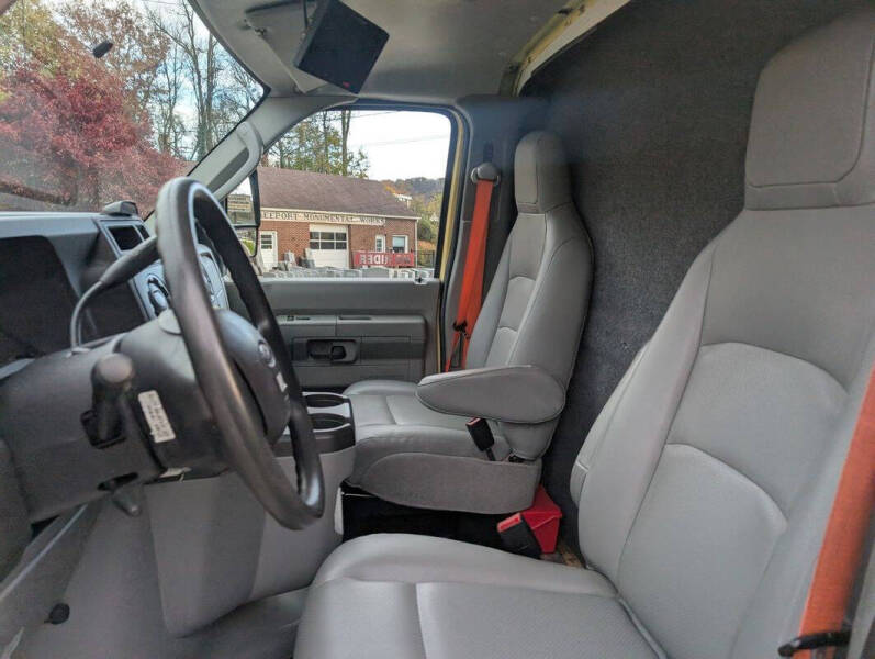 2019 Ford E-Series E-450 SD