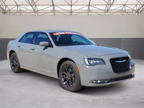 2019 Chrysler 300