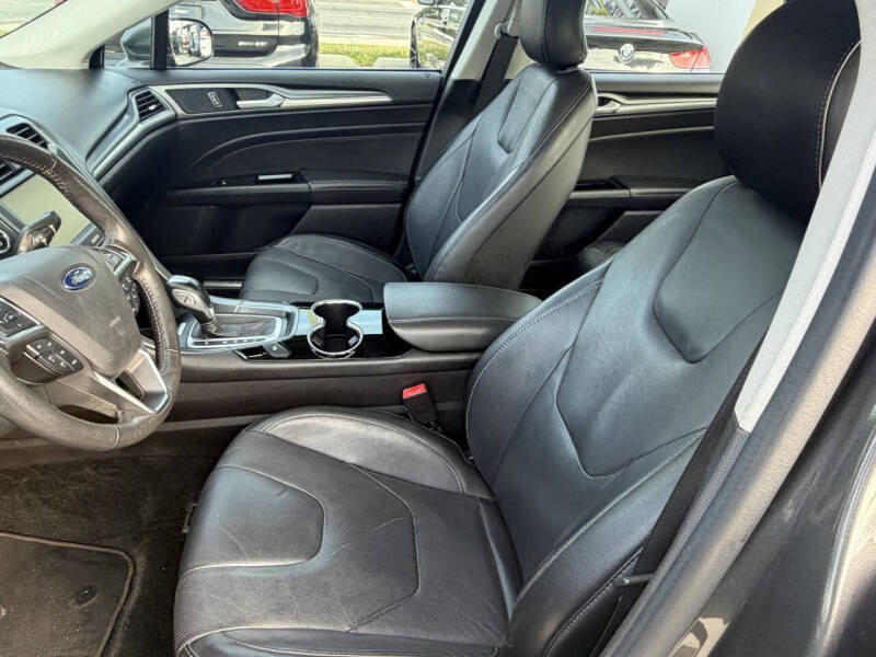 2016 Ford Fusion Hybrid Titanium