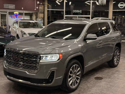 2023 GMC Acadia Denali