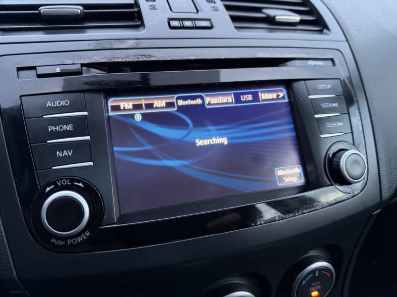 2013 Mazda MAZDA3 i Grand Touring