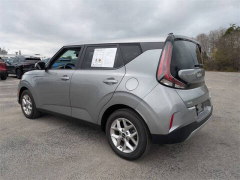 2024 Kia Soul LX