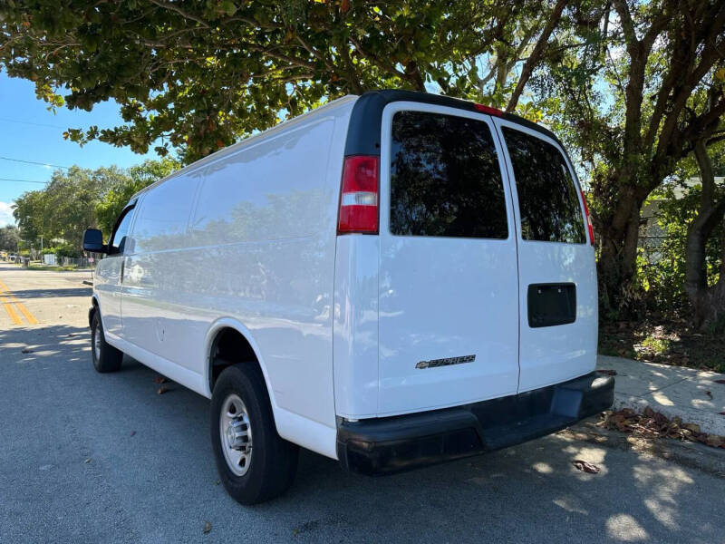 2020 Chevrolet Express 2500