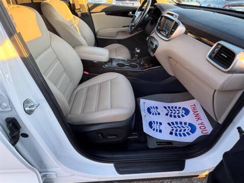 2019 Kia Sorento EX V6