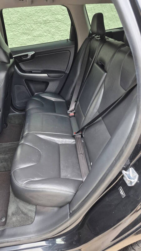 2015 Volvo XC60 T5 Drive-E Premier