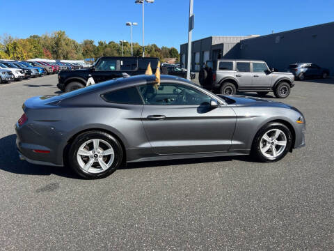 2021 Ford Mustang EcoBoost