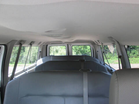 2010 Ford E-Series E-350 SD XL
