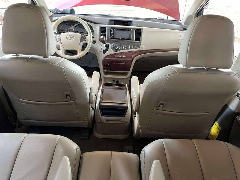2013 Toyota Sienna